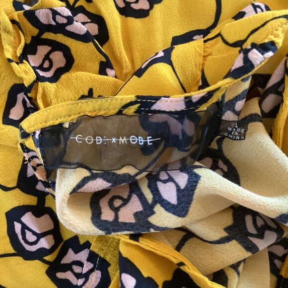 Code X Mode Top Size Large Floral Print Ruffle Sleeve Blouse‎ Yellow/Pink/Black - Picture 2 of 7